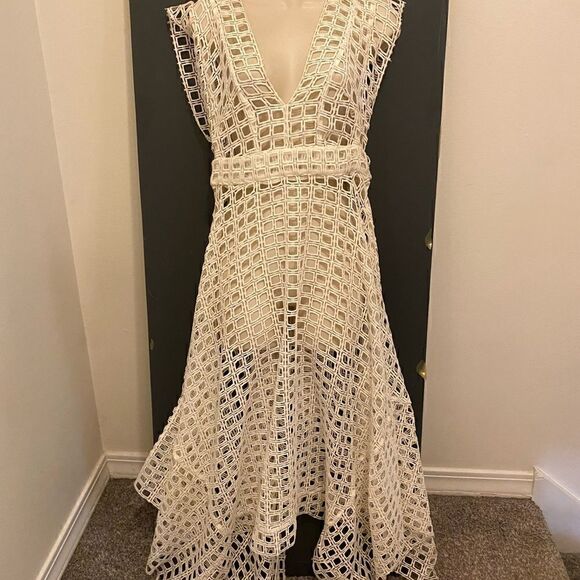 Thurley White VNeck open knit dress - Picture 2 of 5